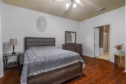 172 High School Drive, Lewisville, TX 75057 - Photo 16