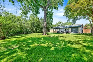 2322 Halifax Dr, Carrollton, TX 75006 - Photo 14