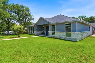 3600 Martin St, Fort Worth, TX 76119 - Photo 2