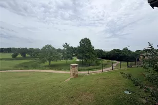3912 Crater Cir, Fort Worth, TX 76137 - Photo 34