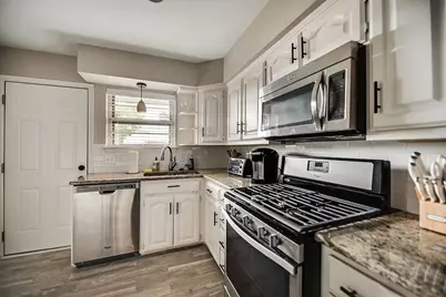 6501 E Mockingbird Lane, Dallas, TX 75214 - Photo 1