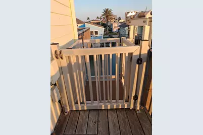 16715 Tahiti Way, Jamaica Beach, TX 77554 - Photo 14