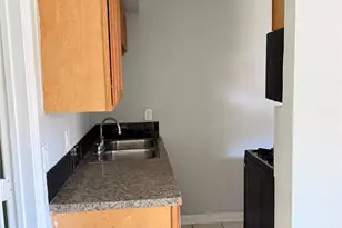 1505 W Lovers Ln, Arlington, TX 76013 - Photo 6