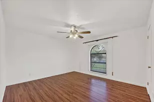 2718 Clover Valley Dr, Garland, TX 75043 - Photo 18