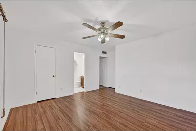 2718 Clover Valley Drive, Garland, TX 75043 - Photo 20