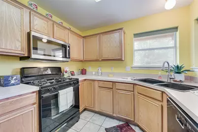 302 Newfield Street, Venus, TX 76084 - Photo 10