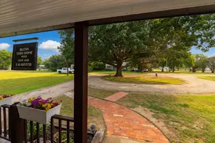 504 N Fordyce St, Blooming Grove, TX 76626 - Photo 2