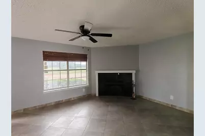 923 Vedral Place, Cedar Hill, TX 75104 - Photo 4