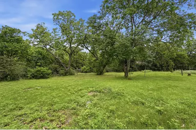 508 W Willingham Street, Cleburne, TX 76033 - Photo 4
