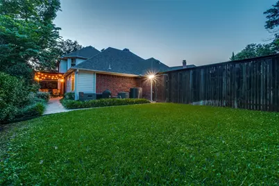 8524 Breakers Point, Dallas, TX 75243 - Photo 32
