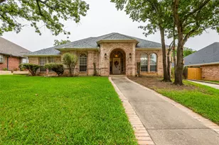 2708 Steeplechase Ct, Hurst, TX 76054 - Photo 1