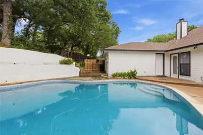 237 Bradford Drive, Hurst, TX 76053 - Photo 32