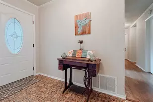 1604 Crestmont Ave, Corsicana, TX 75110 - Photo 4