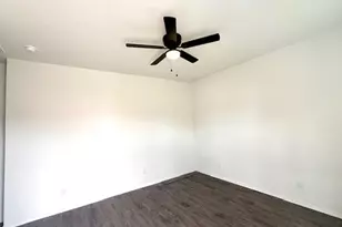 1235 E Houston Street NE, Paris, TX 75460 - Photo 2