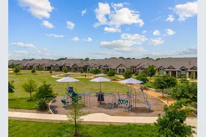2529 Barnwood Lane, Garland, TX 75042 - Photo 40