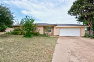 1002 Trundy, Merkel, TX 79536 - Photo 4