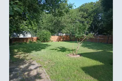 1707 Cottonwood Road, Carrollton, TX 75006 - Photo 18