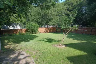 1707 Cottonwood Rd, Carrollton, TX 75006 - Photo 18