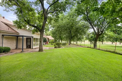 8709 S Monticello Circle, Granbury, TX 76049 - Photo 34