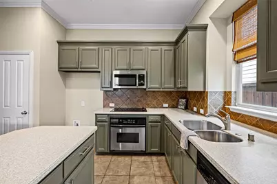 108 Nestlewood Lane, Grapevine, TX 76051 - Photo 12