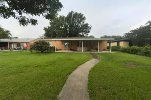1025 Warden St, Benbrook, TX 76126 - Photo 24