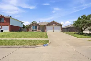 1409 Dundee Dr, Arlington, TX 76002 - Photo 2