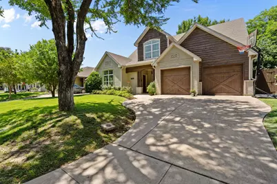809 Edgefield Road, Fort Worth, TX 76107 - Photo 2