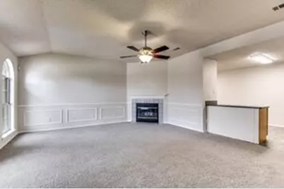 625 Hollyberry Drive, Mansfield, TX 76063 - Photo 6