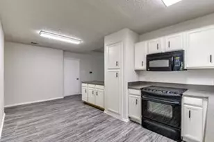 625 Hollyberry Dr, Mansfield, TX 76063 - Photo 12