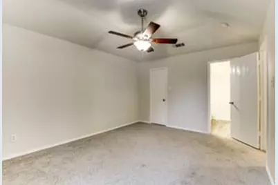 625 Hollyberry Drive, Mansfield, TX 76063 - Photo 20