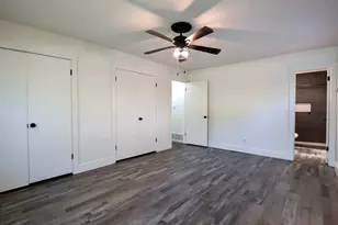 2517 Fairbrook St, Irving, TX 75062 - Photo 14