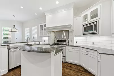 18323 Frankford Lakes Circle, Dallas, TX 75252 - Photo 10