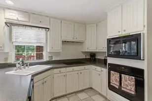 428 Moran Dr, Highland Village, TX 75077 - Photo 12