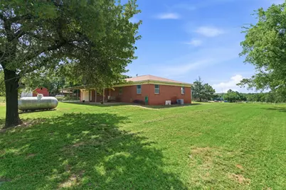 3523 E Highway 199 #C, Springtown, TX 76082 - Photo 6