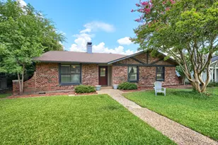 2929 Spring Brook Dr, Garland, TX 75044 - Photo 2