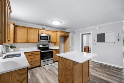 421 S 1st Street, Krum, TX 76249 - Photo 8