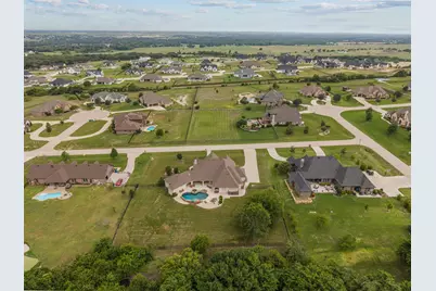 7809 Bella Flora Drive, Fort Worth, TX 76126 - Photo 2