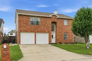 8173 Heritage Pl Dr, Fort Worth, TX 76137 - Photo 2