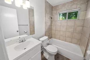 1605 Proctor Dr, Grand Prairie, TX 75051 - Photo 10