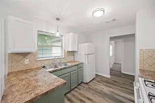1605 Proctor Dr, Grand Prairie, TX 75051 - Photo 14