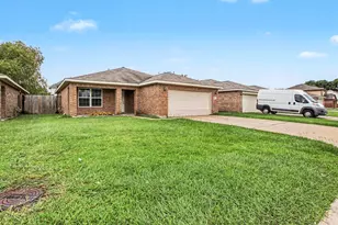 18011 Kinsale Valley Ln, Houston, TX 77060 - Photo 4