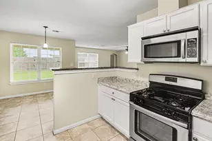 18011 Kinsale Valley Ln, Houston, TX 77060 - Photo 16