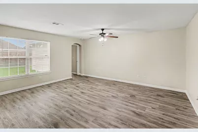 18011 Kinsale Valley Lane, Houston, TX 77060 - Photo 10
