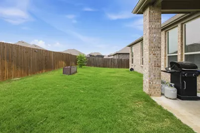 10916 Glover Lane, Aubrey, TX 76227 - Photo 24