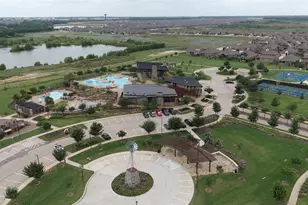 10916 Glover Ln, Aubrey, TX 76227 - Photo 30