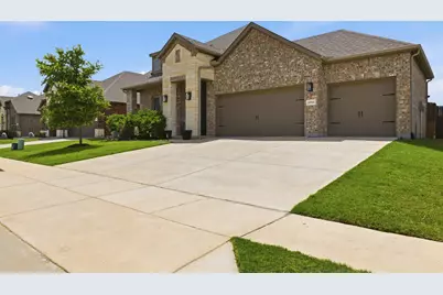 10916 Glover Lane, Aubrey, TX 76227 - Photo 4