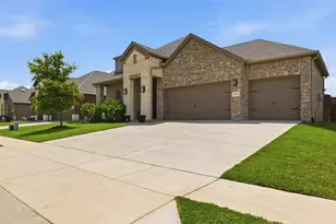 10916 Glover Ln, Aubrey, TX 76227 - Photo 4