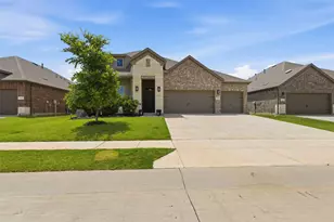 10916 Glover Ln, Aubrey, TX 76227 - Photo 4