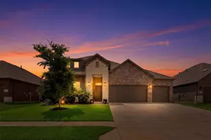 10916 Glover Ln, Aubrey, TX 76227 - Photo 2