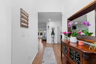 1025 Pearson St, Irving, TX 75061 - Photo 4